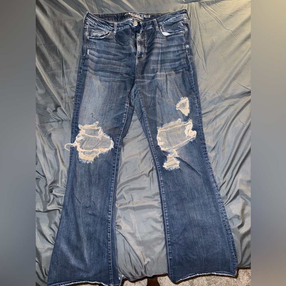 American Eagle Outfitters Ripped Blue Jeans